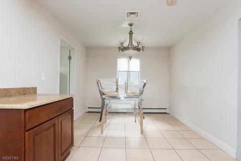210 Fredrick St, Paramus, NJ 07652 photo 13