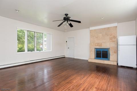 210 Fredrick St, Paramus, NJ 07652 photo 5