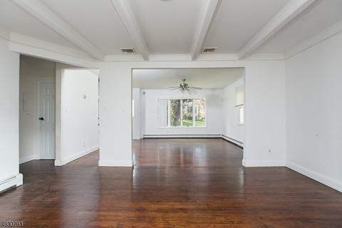 210 Fredrick St, Paramus, NJ 07652 photo 8