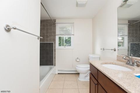210 Fredrick St, Paramus, NJ 07652 photo 16