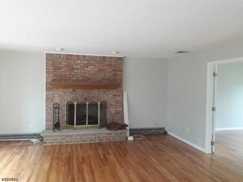 3 Bitola Dr, Wayne, NJ 07470 photo 2