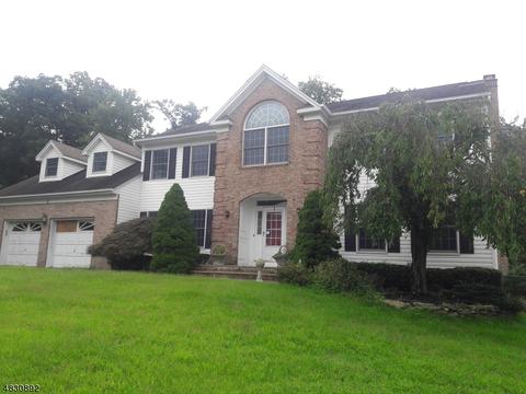 3 Bitola Dr, Wayne, NJ 07470 photo 1