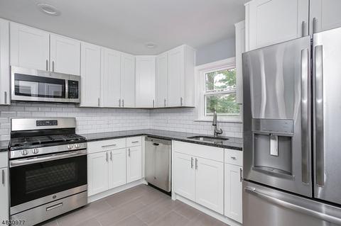 267 E 4th Ave, Roselle, NJ 07203 photo 5