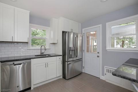 267 E 4th Ave, Roselle, NJ 07203 photo 6