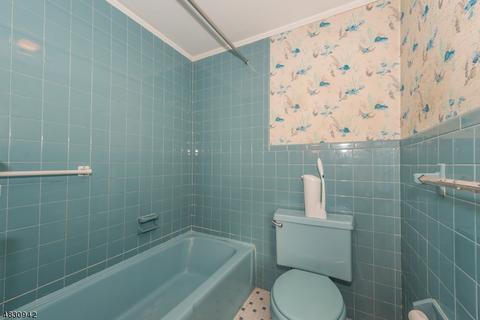 239 Parish Dr, Wayne, NJ 07470 photo 14