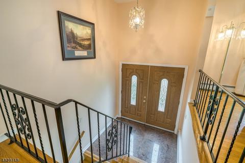 8 Lisa Pl, Montville Twp., NJ 07058 photo 3