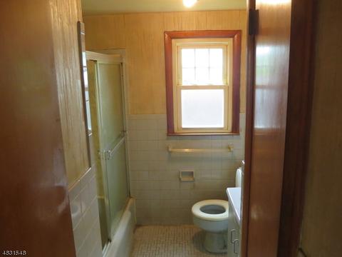 7 Doris Way, Clark, NJ 07066 photo 6