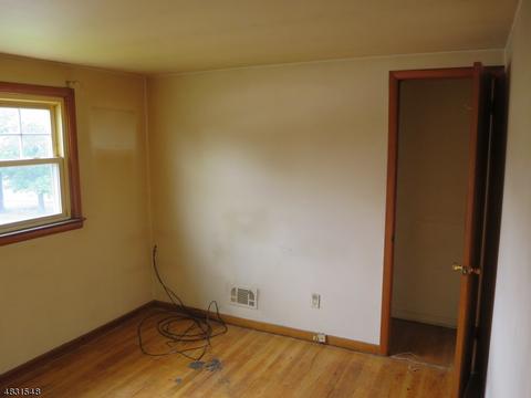 7 Doris Way, Clark, NJ 07066 photo 11