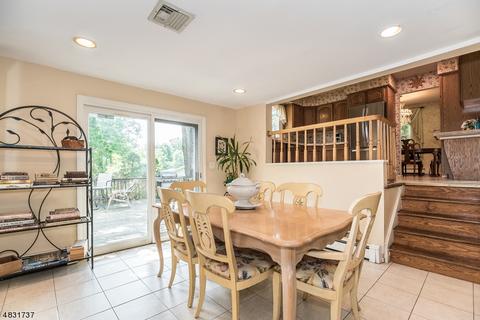 12 Peslin Ct, Wayne, NJ 07470 photo 5