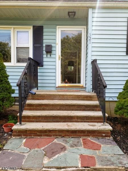321 Tremont Ave, North Plainfield, NJ 07063 photo 2
