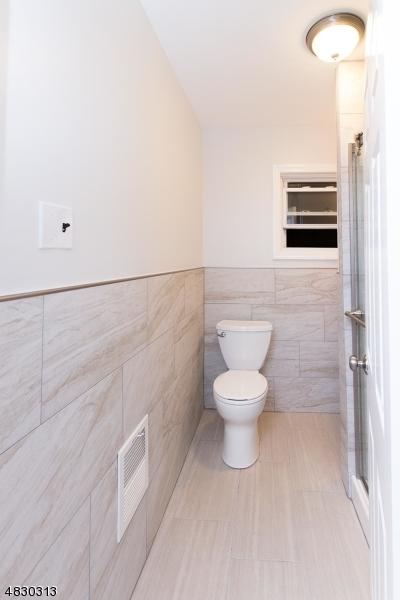 726 W 4th St, Plainfield, NJ 07060 photo 12