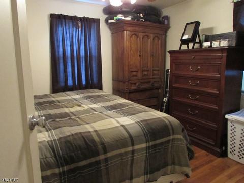 4 Henry Pl, Wanaque Boro, NJ 07420 photo 8