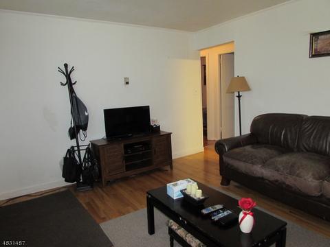 4 Henry Pl, Wanaque Boro, NJ 07420 photo 4