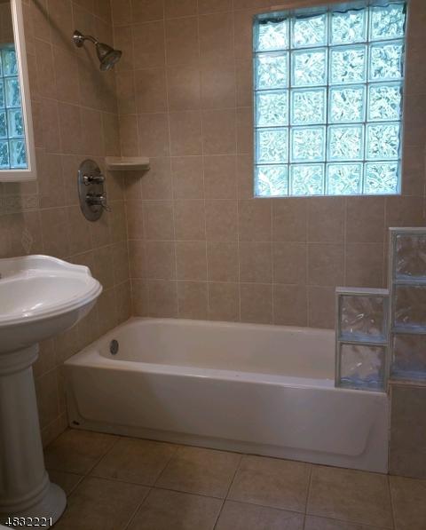 21 Colyer Ter, Wayne, NJ 07470 photo 5