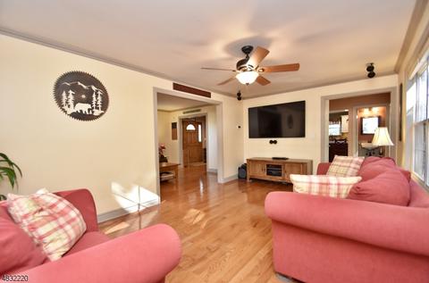 1 Towpath Ln, Stanhope, NJ 07874 photo 4