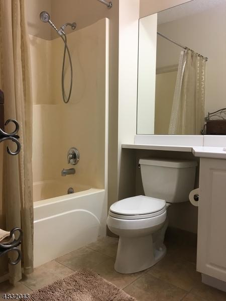 609 Brittany Dr, Wayne, NJ 07470 photo 9