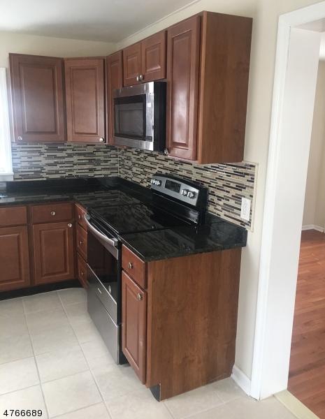 37 King St, Dover, NJ 07801 photo 4
