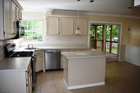 57 Crenshaw Dr, Mount Olive Twp., NJ 07836 photo 3