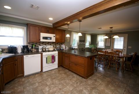 10 Dixie Ave, Hawthorne, NJ 07506 photo 16