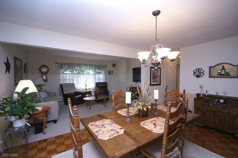 10 Dixie Ave, Hawthorne, NJ 07506 photo 4