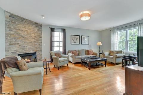 778 Livingston Ct, Paramus, NJ 07652 photo 6