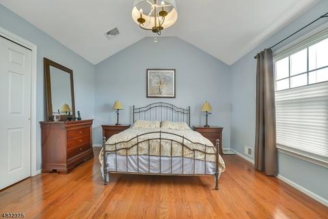 778 Livingston Ct, Paramus, NJ 07652 photo 16