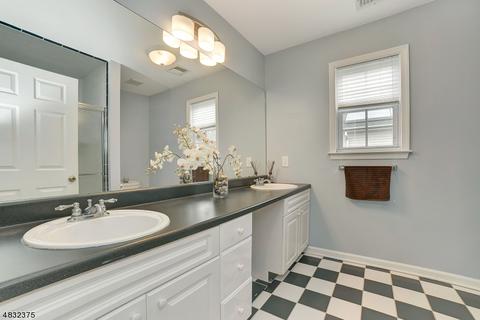 778 Livingston Ct, Paramus, NJ 07652 photo 14