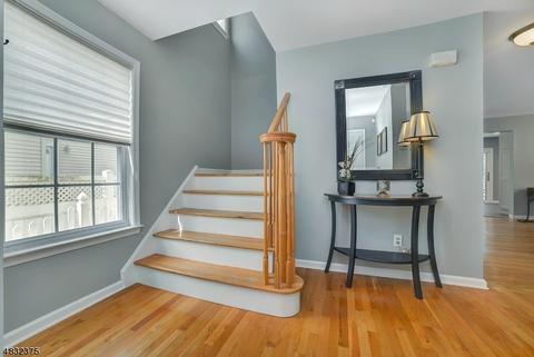 778 Livingston Ct, Paramus, NJ 07652 photo 3
