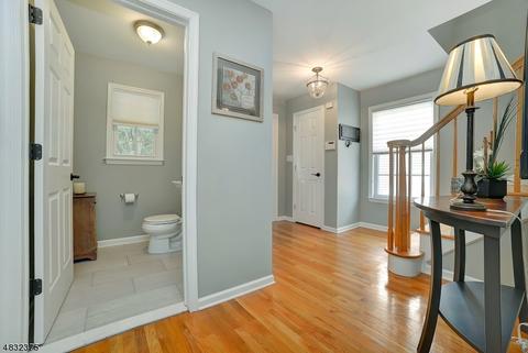 778 Livingston Ct, Paramus, NJ 07652 photo 5