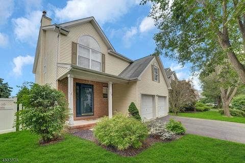 778 Livingston Ct, Paramus, NJ 07652 photo 2