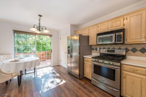 179 Warbler Dr, Wayne, NJ 07470 photo 8