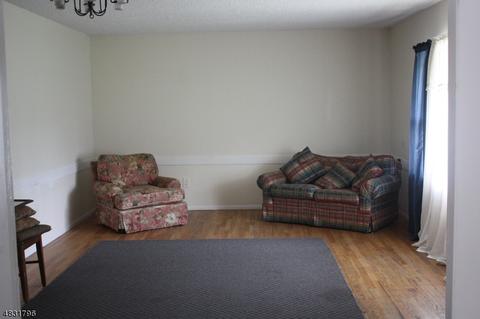 737 Valley Rd, Wayne, NJ 07470 photo 2