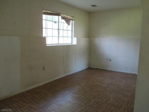 218 Maple Ave, North Plainfield, NJ 07060 photo 15
