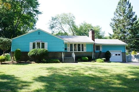 28 Mc Collum Dr, Clark, NJ 07066 photo 2