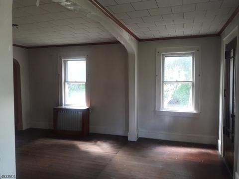 19 1st Ave, Wanaque Boro, NJ 07420 photo 4