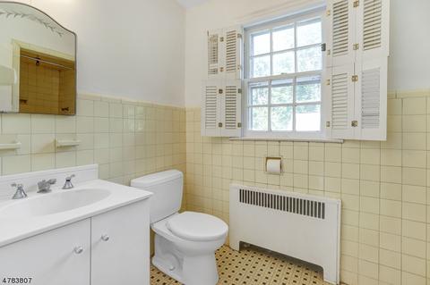 20 Beech Ter, Millburn, NJ 07041 photo 13