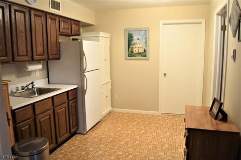 3 Stanford Pl, Wayne, NJ 07470 photo 12