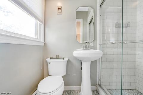 6 Hemlock Ter, Springfield, NJ 07081 photo 17