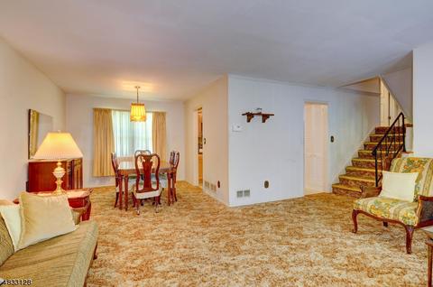 6 Crest Dr, Bound Brook, NJ 08805 photo 9