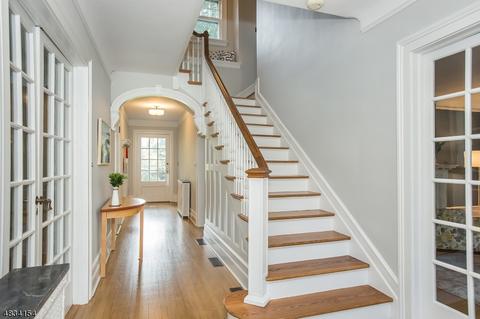 237 Christopher St, Montclair, NJ 07043 photo 5