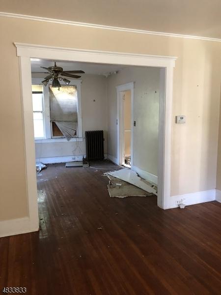 211 E 7th Ave, Roselle, NJ 07203 photo 5
