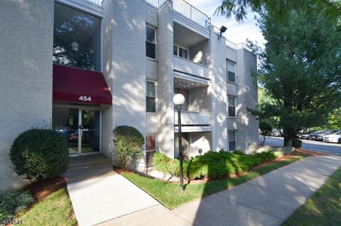 454 River Rd #D, Nutley, NJ 07110 photo 2