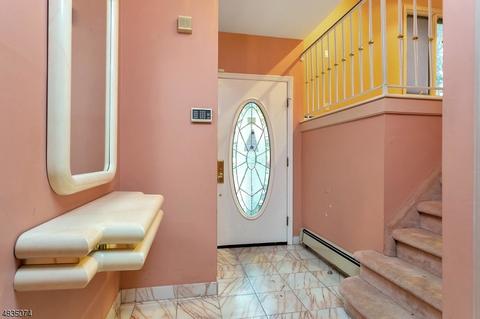 18 Elm Pl, Nutley, NJ 07110 photo 3