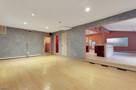18 Elm Pl, Nutley, NJ 07110 photo 16
