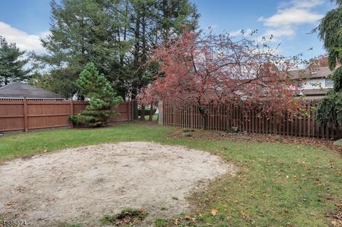 18 Elm Pl, Nutley, NJ 07110 photo 23