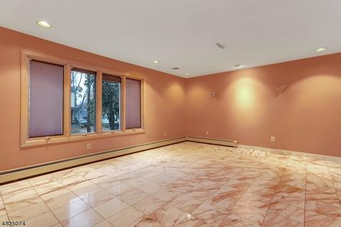 18 Elm Pl, Nutley, NJ 07110 photo 4