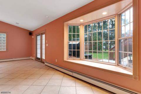 18 Elm Pl, Nutley, NJ 07110 photo 11