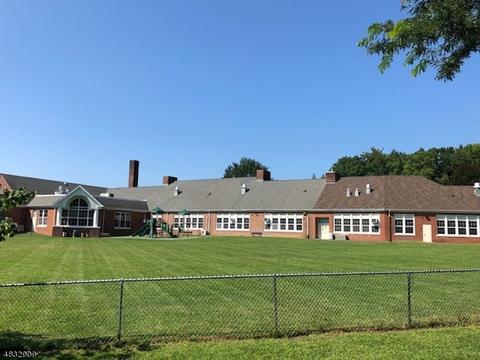 26 S Mountain Rd, Millburn, NJ 07041 photo 23
