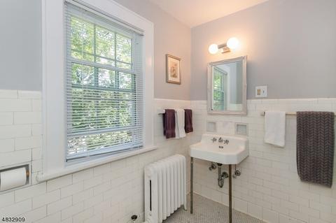 26 S Mountain Rd, Millburn, NJ 07041 photo 16