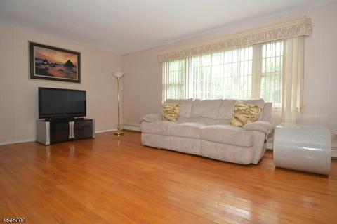 56 Kiwanis Dr, Wayne, NJ 07470 photo 8